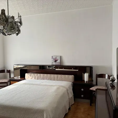 Old New Lugano Apartament *